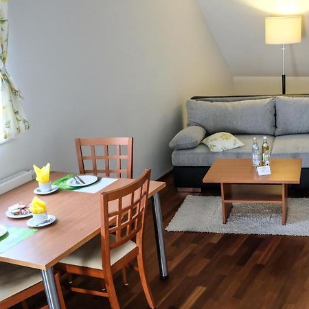 Jungingers Aparthotel Holzheim  エクステリア 写真